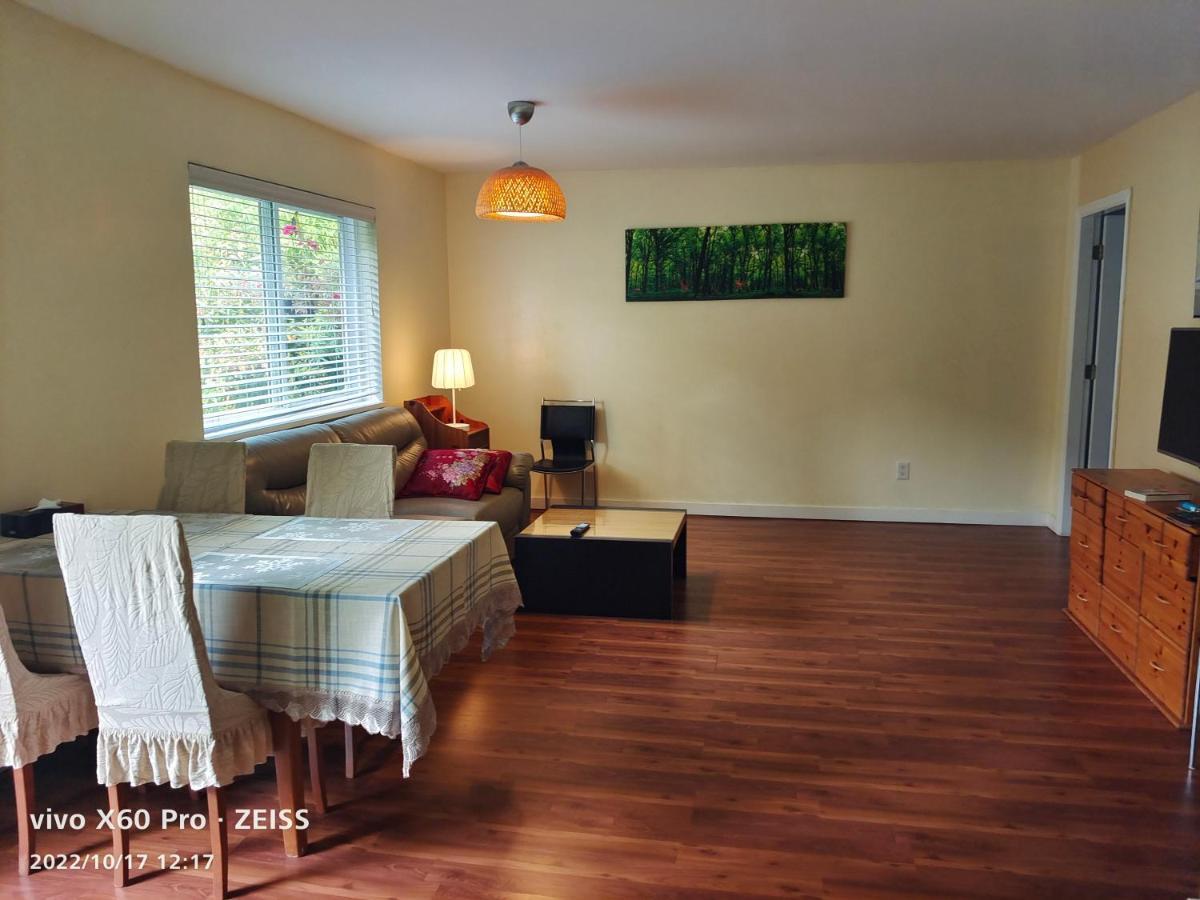 Romantic Homestay 코퀴틀람 외부 사진