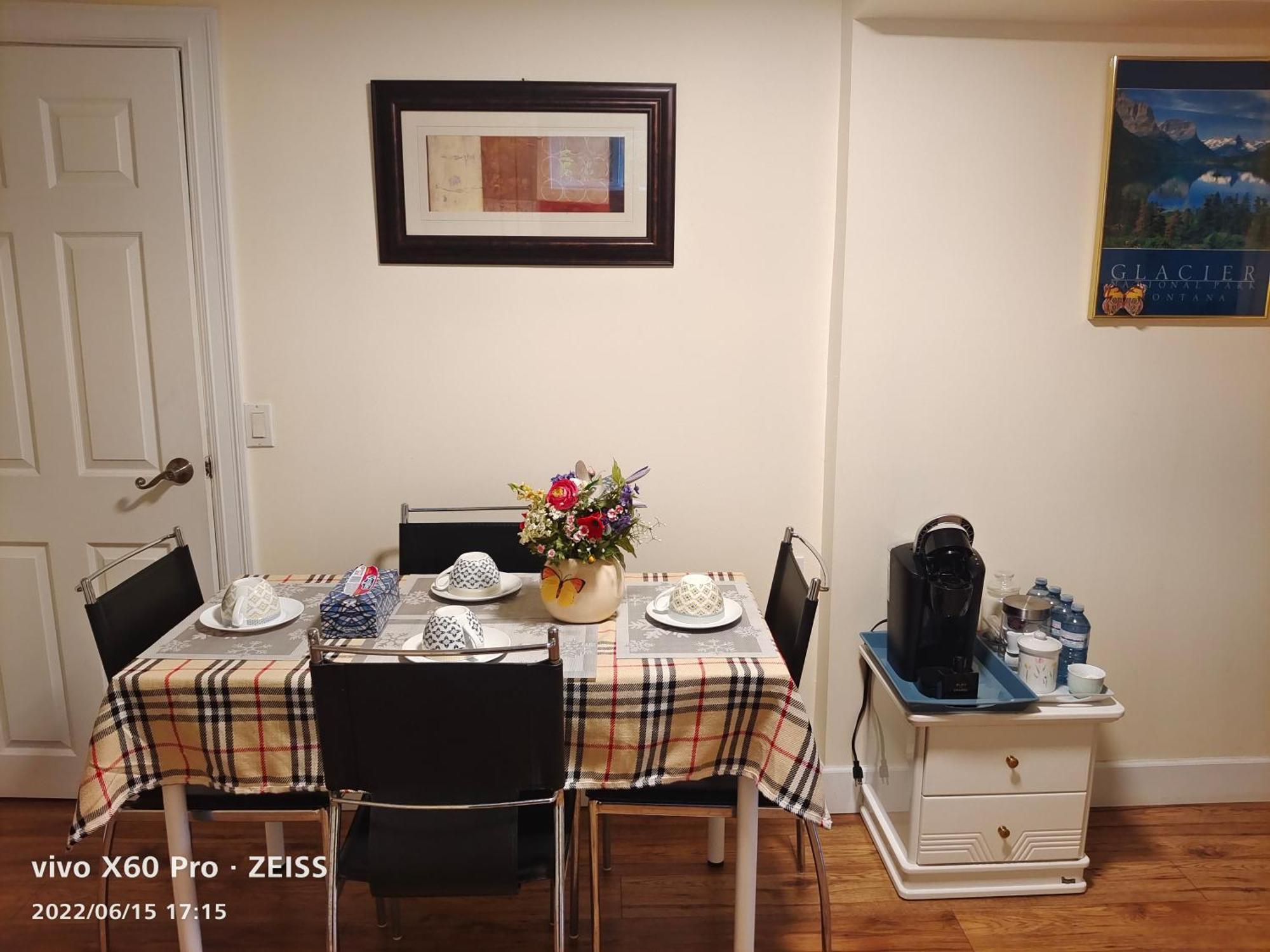 Romantic Homestay 코퀴틀람 객실 사진